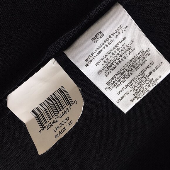 NWOT BCBG Max Azria Mini Skirt with Scalloped Hem - Picture 9 of 9